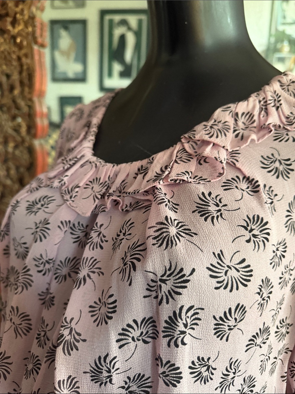 Pink Floral Print Ruffled Neck Blouses - Picture 3 of 7